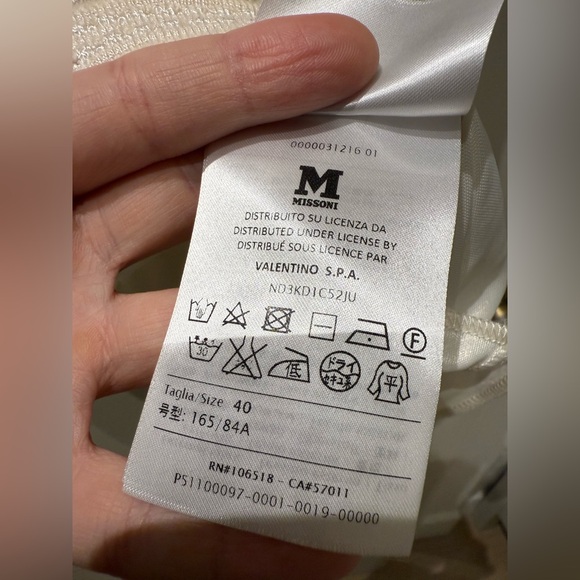 Missoni Designer Sleeveless V-Neck Knit Cream Mini Dress - Picture 6 of 7